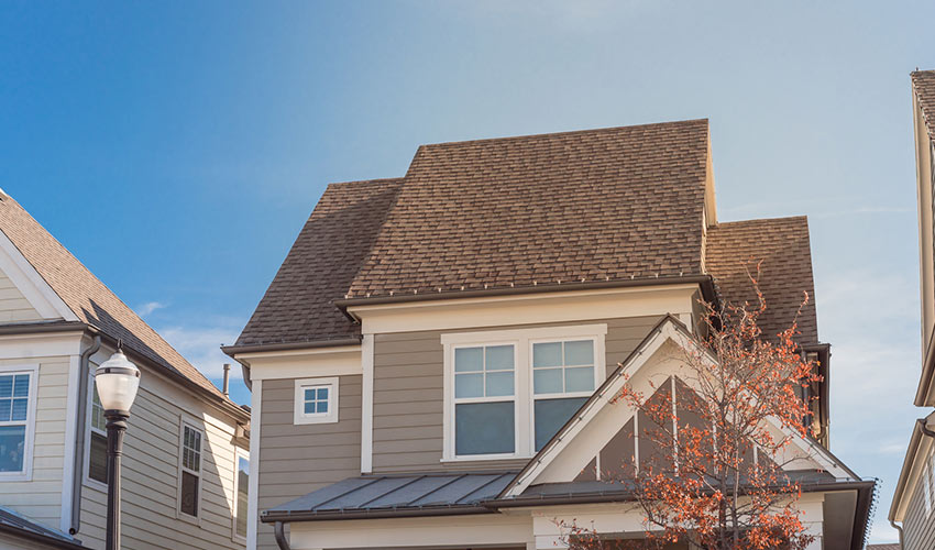 Guide vinyl siding insulation